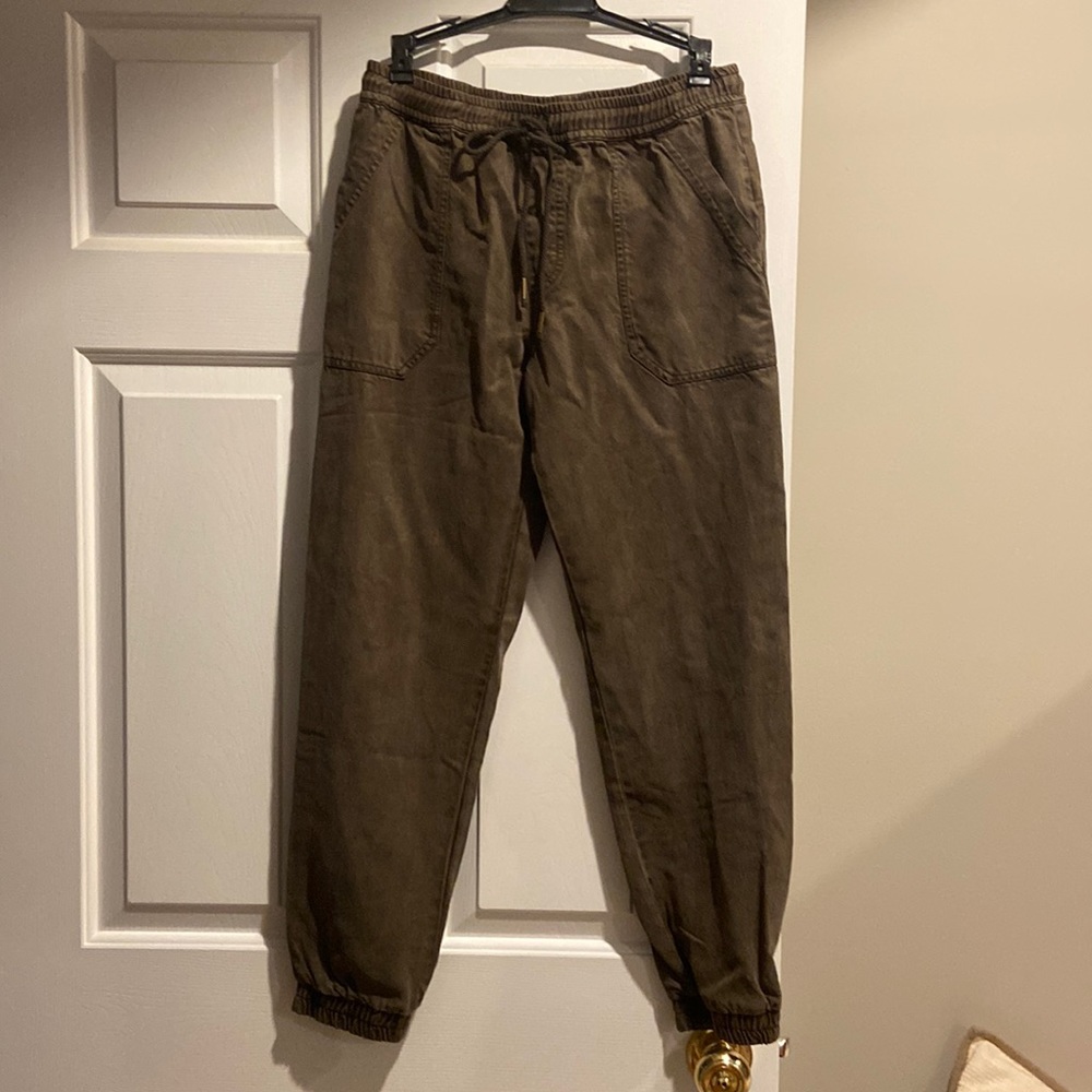 YFB Jogger Pants XS - NWOT